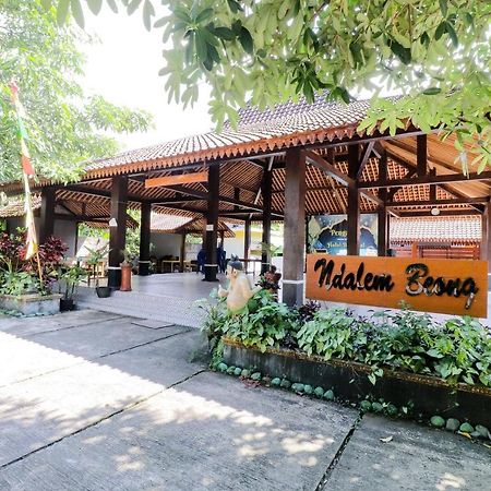 Omah Rohadi Syariah By Ndalem Beong Otel Magelang Dış mekan fotoğraf